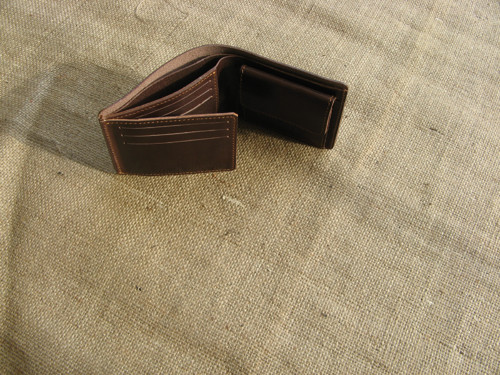 JONAS castagno- i s monogramem — foto 4