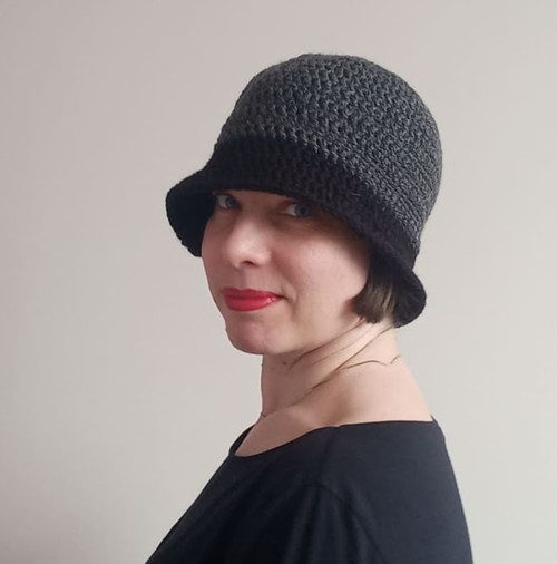 Madam Krajewska v mini - háčkovaný klobouk — foto 5