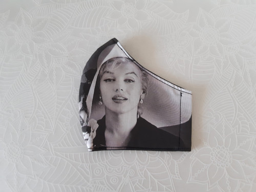 2 roušky s Marilyn na přání — foto 3