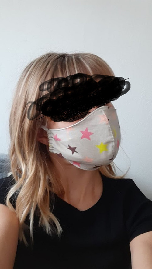 Dvouvrstvá rouška s neonovými hvězdami — foto 2