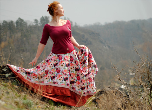 "Z růží", celokolová maxisukně — foto 6