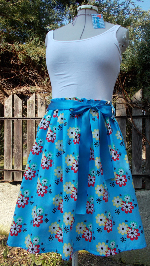 Blue with flowers — foto 2