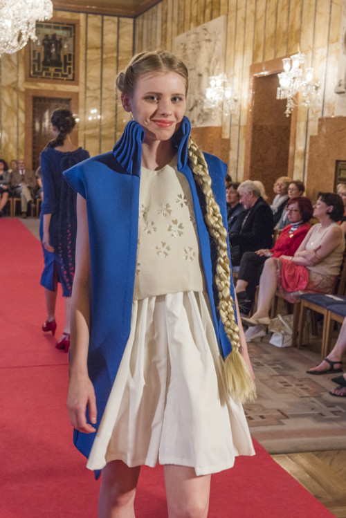 Šaty TRADICE — foto 6