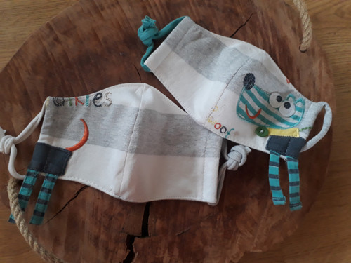 Psí prokletí... rouška pro náctileté — foto 2