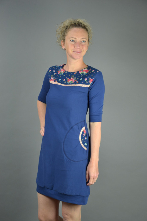 Modré šaty — foto 2