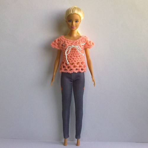 Oblečky pro Barbie - tričko — foto 2