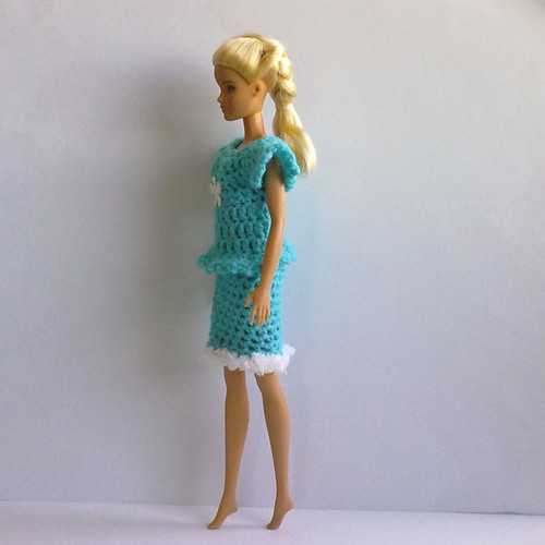 Oblečky pro Barbie - triko, sukně — foto 2