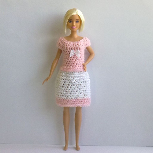 Oblečky pro Barbie - šaty — foto 3