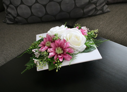 Ikebana s kaméliemi a chryzantémami — foto 4