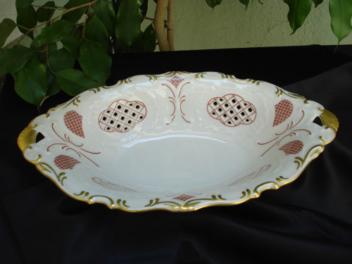 Prolamovaný košík z porcelánu — foto 5