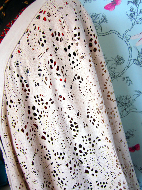 Kardigan boho krajkový — foto 6