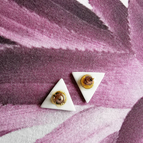 Relief golden triangles — foto 4
