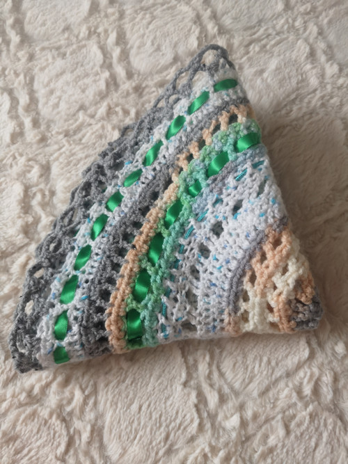 Dečka zelinkavá 41cm — foto 3