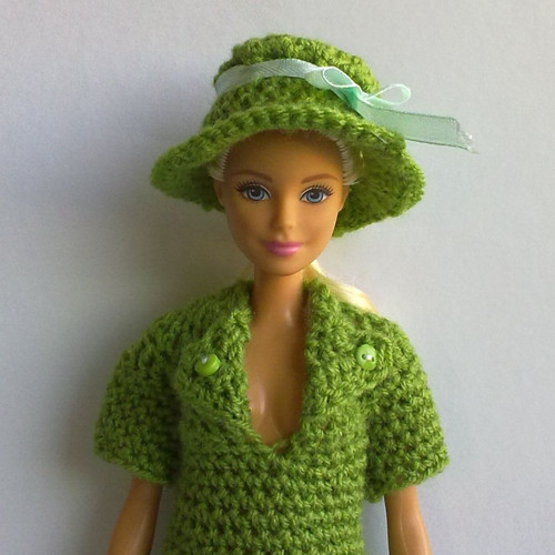 Oblečky pro Barbie - šaty, klobouk — foto 4