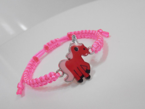 "Unicorn" - dětský náramek (macramé) — foto 3