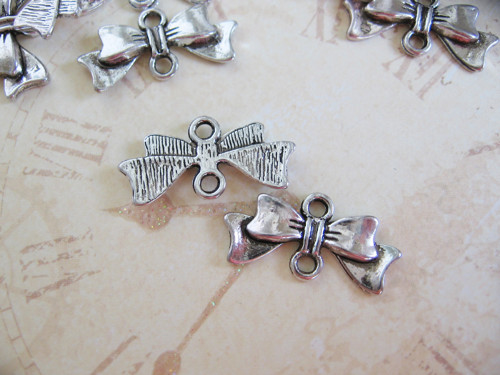 Mezidíl mašlička, 20x10mm, 2ks — foto 2
