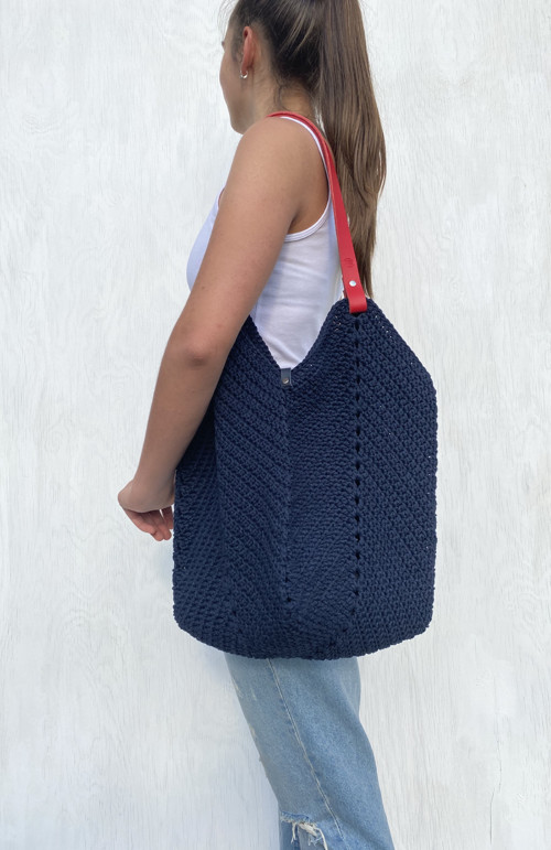 Háčkovaná kabelka "Navy blue" — foto 4