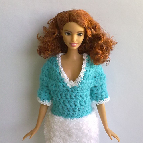 Oblečky pro Barbie - tričko, sukně — foto 2