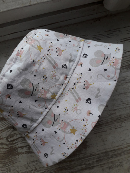 Klobouček 48cm — foto 4