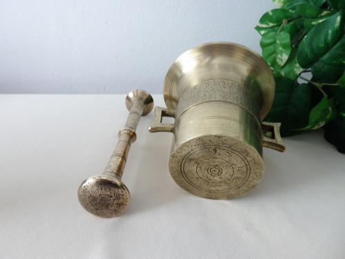 Velký mosazný hmoždíř — foto 2