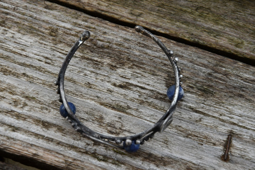 Náramek lapis lazuli — foto 2