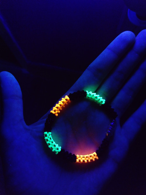 Náramek UV Signals — foto 3