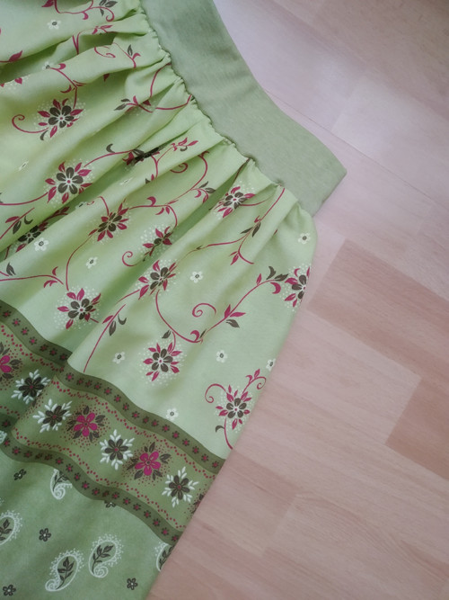 Sukně se záhyby — foto 3