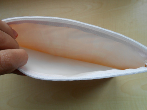 Barevná taštička z PVC — foto 3