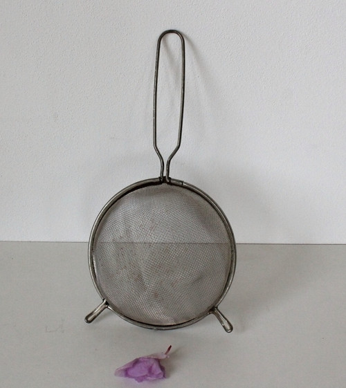 Kovový cedník 16 cm — foto 3