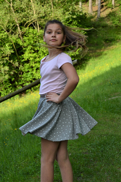 Kolová sukýnka puntíky — foto 2
