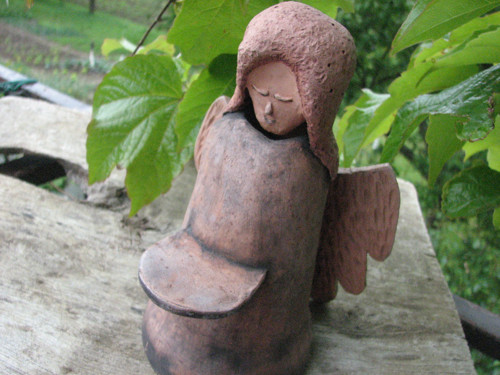 Anděl přírodní - keramika — foto 3