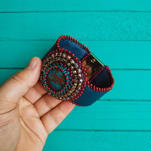 Anane - vyšívaný náramek v Boho stylu — foto 3