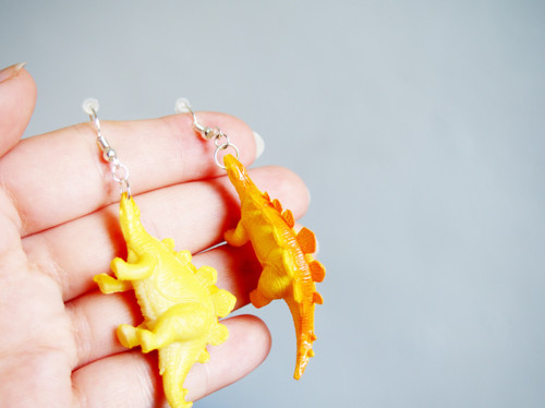 Dinosauří náušnice — foto 3