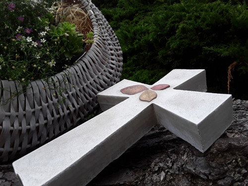 Betonový kříž "Lísteček" — foto 2