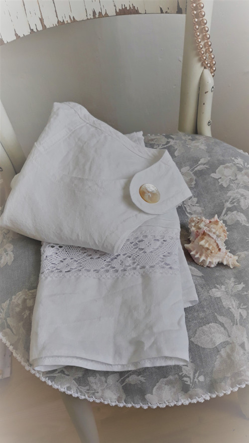 Lněné šaty s krajkou — foto 3