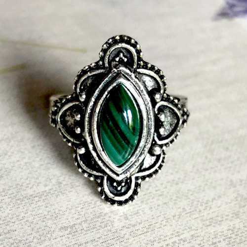 Eleganti vintage prsten s malachitem — foto 5