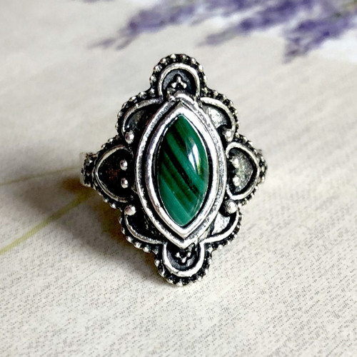 Eleganti vintage prsten s malachitem — foto 4