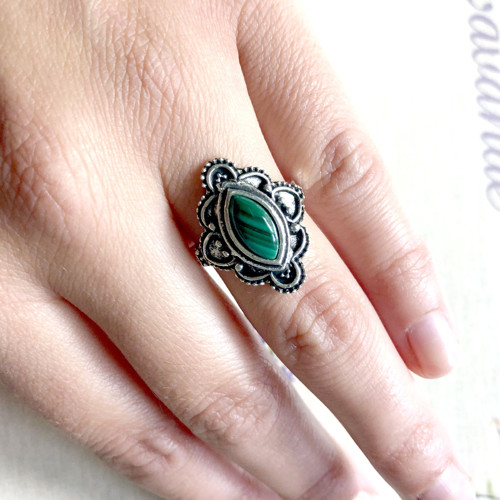 Eleganti vintage prsten s malachitem — foto 2