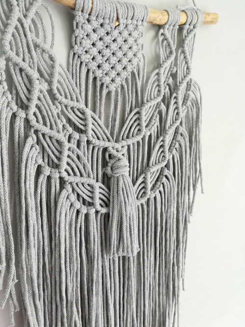 Macrame dekorace v šedé barvě — foto 3