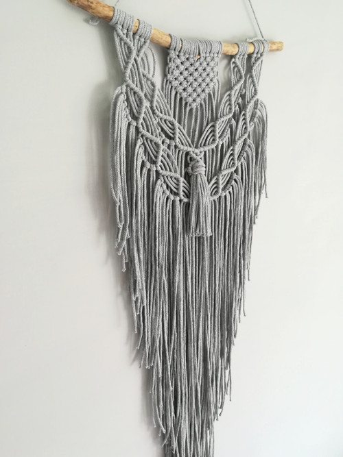 Macrame dekorace v šedé barvě — foto 2