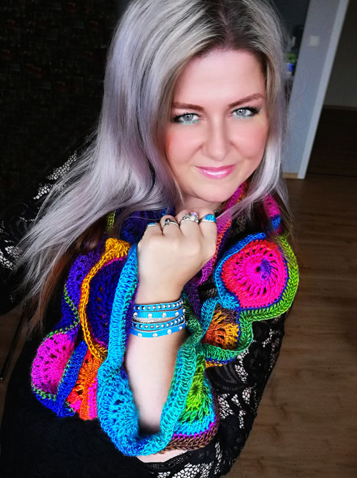 Duhová kolečková šála — foto 3