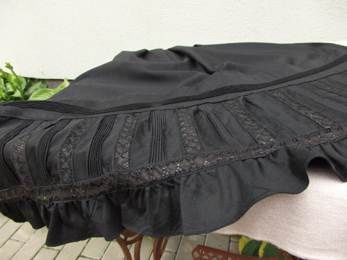 Zástěrka s krajkami — foto 3