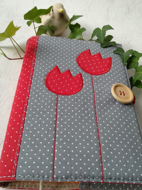 Obal naknihu *Tulipány červené* — foto 4