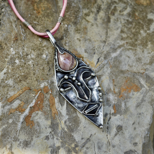Tvář pralesa - amulet — foto 5