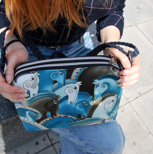 Crossbody koníková — foto 3