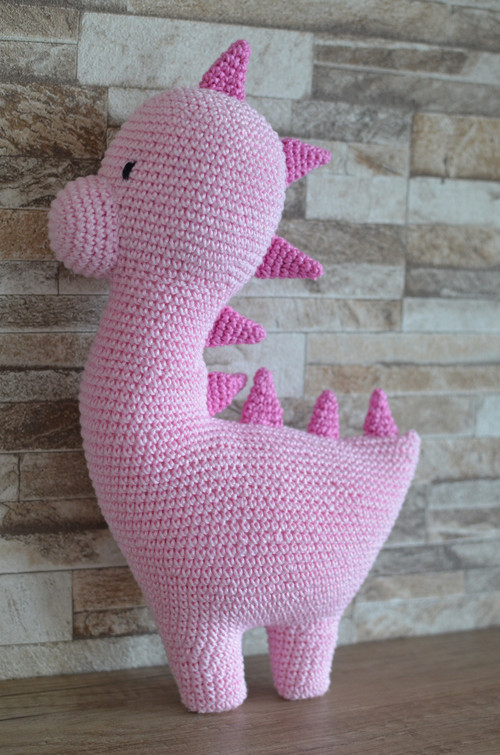 Háčkovaný dino - růžový — foto 2
