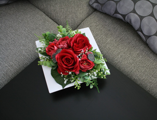 Ikebana s růžemi do červena — foto 2