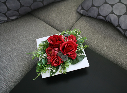 Ikebana s růžemi do červena — foto 6