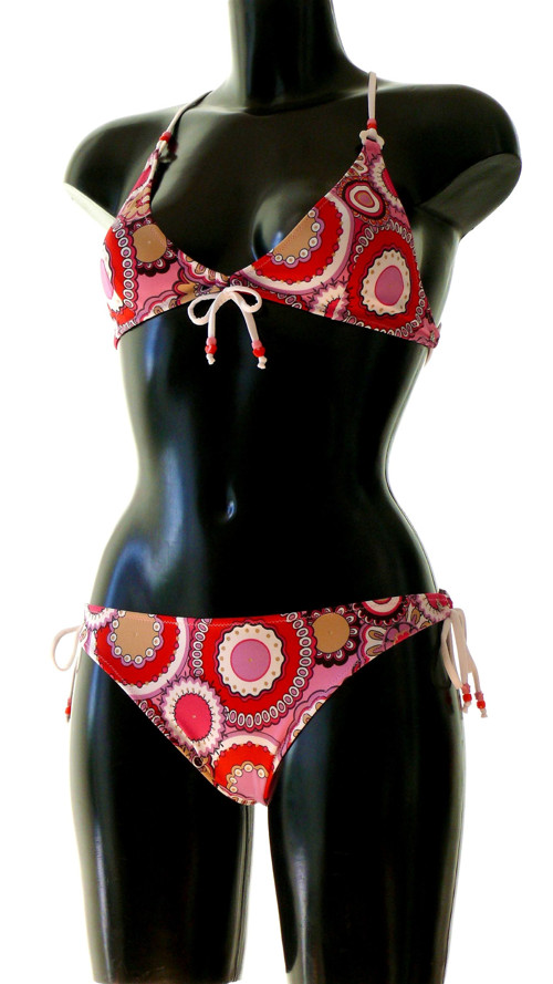 BikiniCirclesInRed's — foto 2