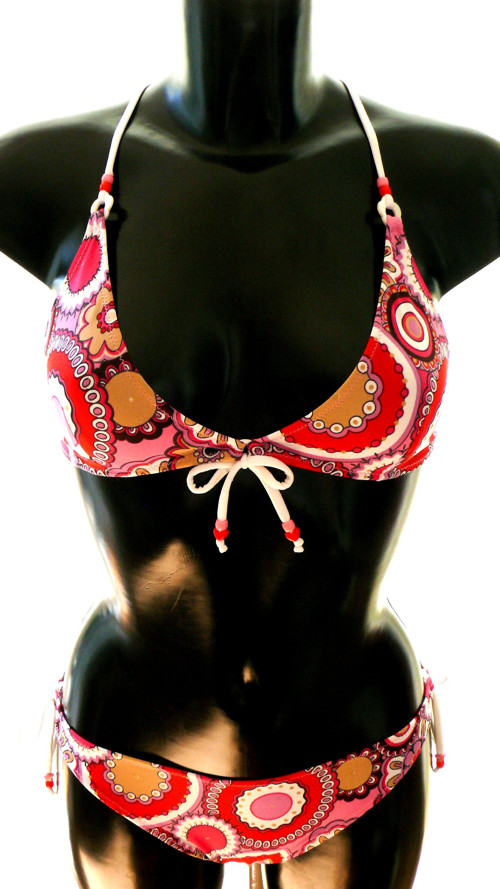 BikiniCirclesInRed's — foto 4